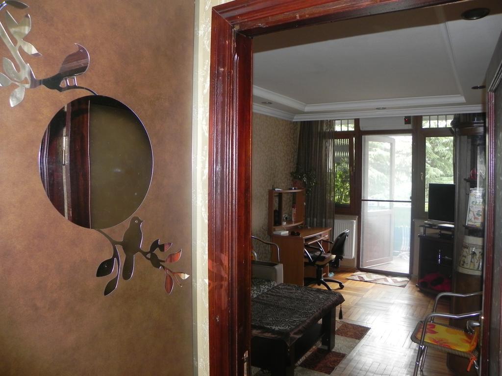 Comfortable Apartment In Batumi Esterno foto