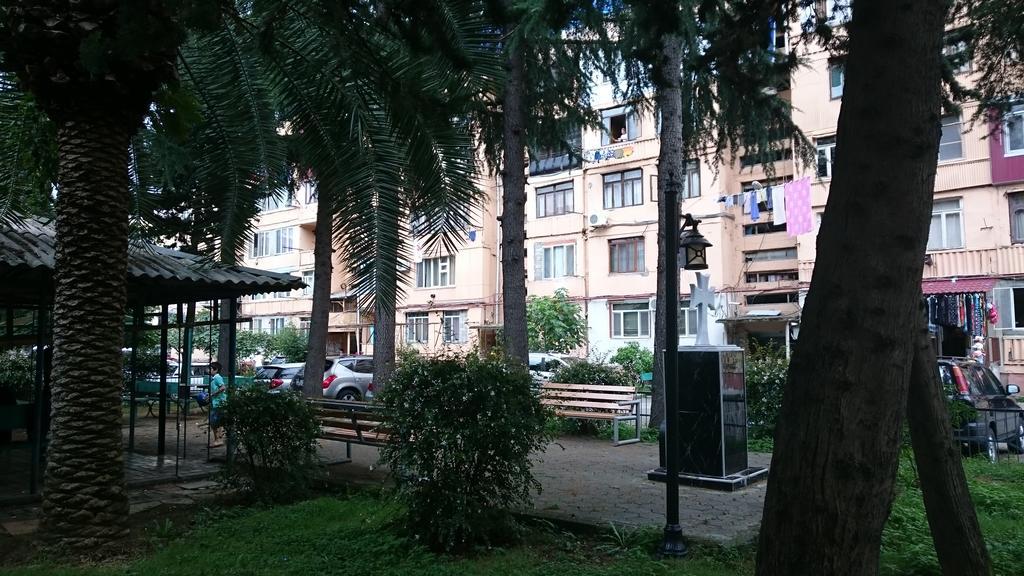 Comfortable Apartment In Batumi Esterno foto